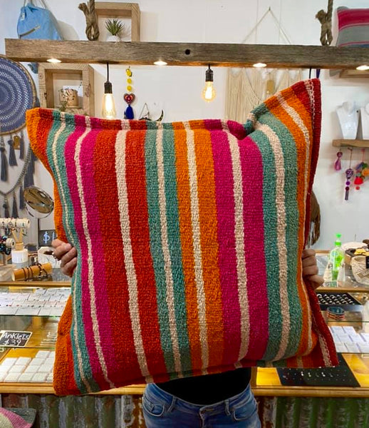 FLOOR CUSHION