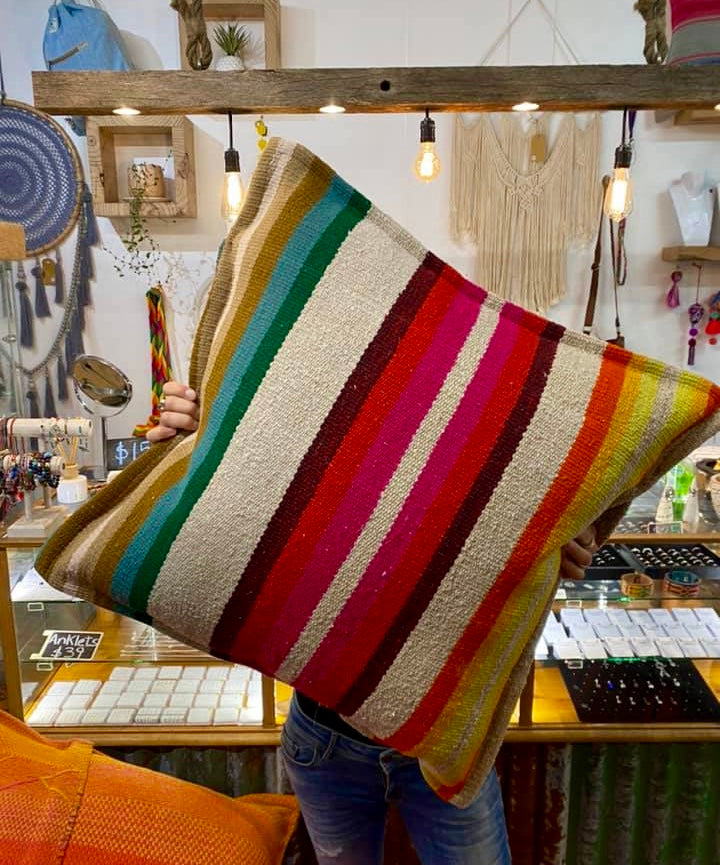 FLOOR CUSHION