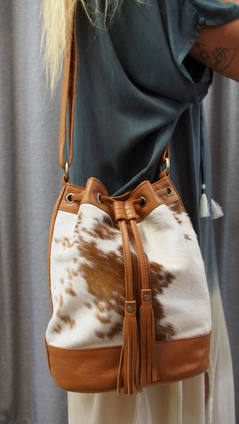 Cowhide  Drawstring Bucket Bag